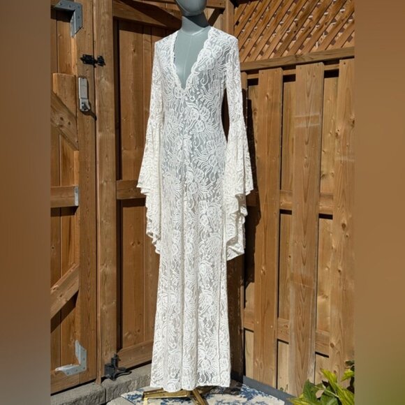🆕 ALEXANDRA MIRO 🧿 NWOT Kara Long Boylen Sleeve Kaftan, Ivory Lace - Sz M - Picture 4 of 14